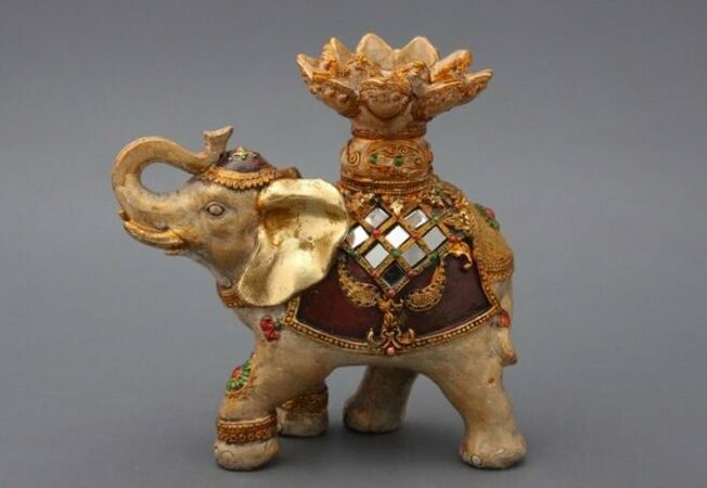 amulet elephant-symbol of longevity and wisdom