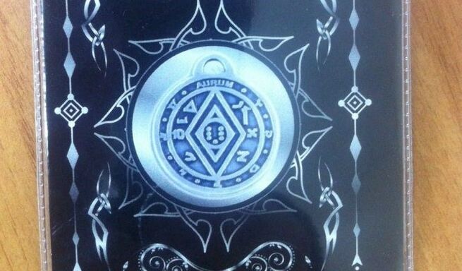 positive reviews about the imperial amulet for good luck and wealth
