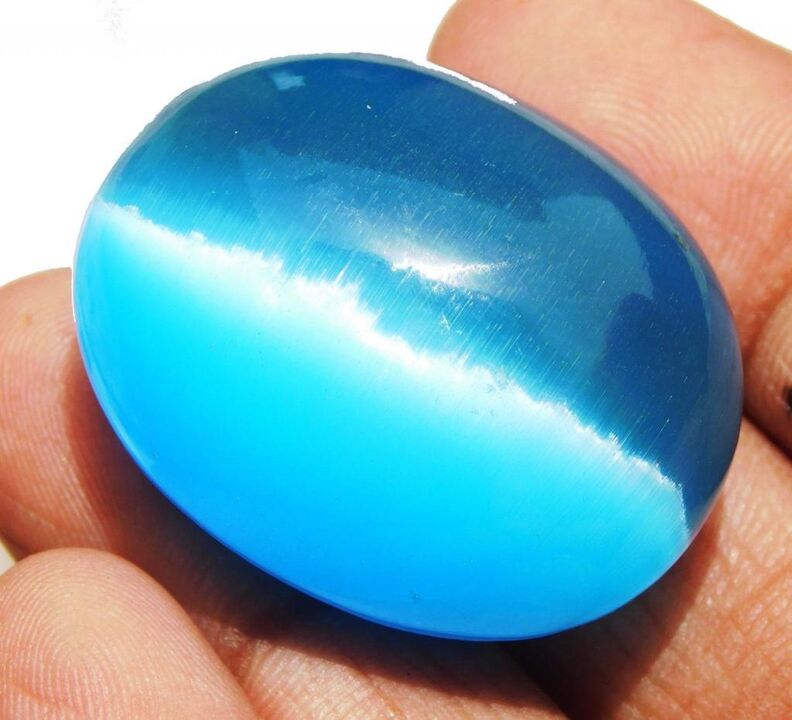 cat's eye stone as an amulet of good luck
